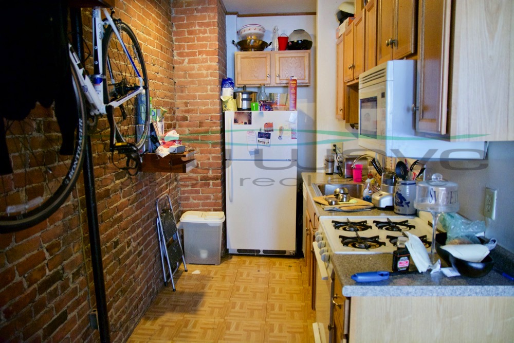 127 Saint Botolph St, South End