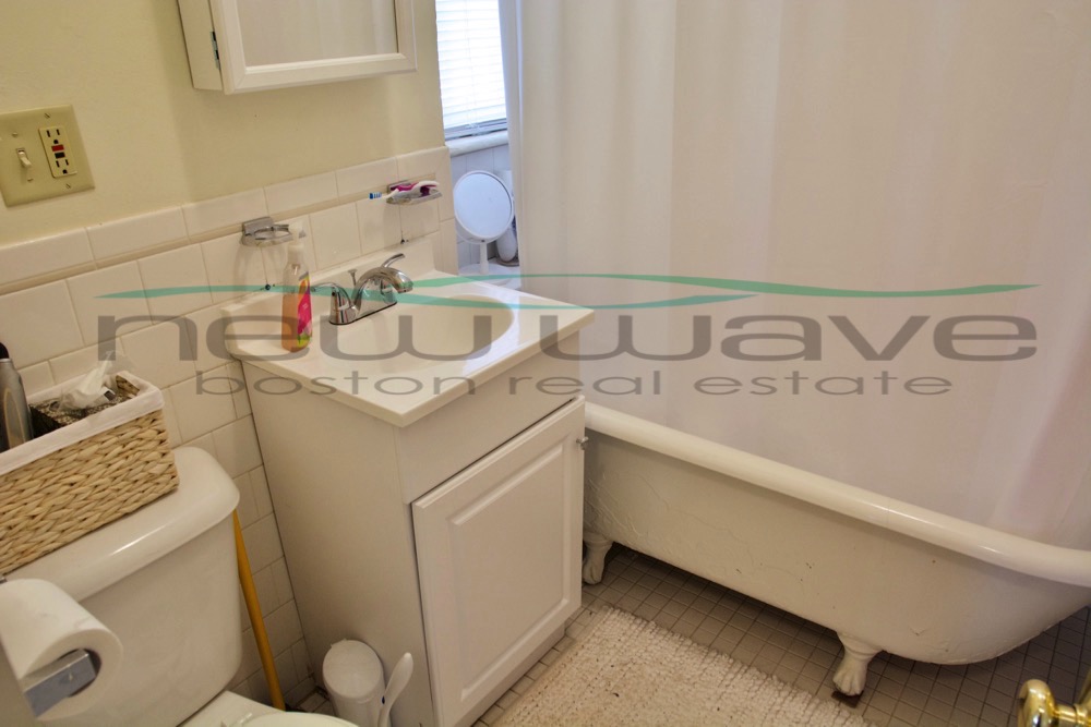 1 bed, 1 bath apartment for rent at 120 Peterborough St Unit 17, Fenway — photo 3 of 8