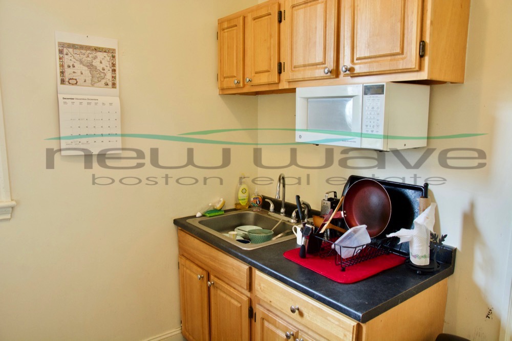 124 Peterborough St, Fenway