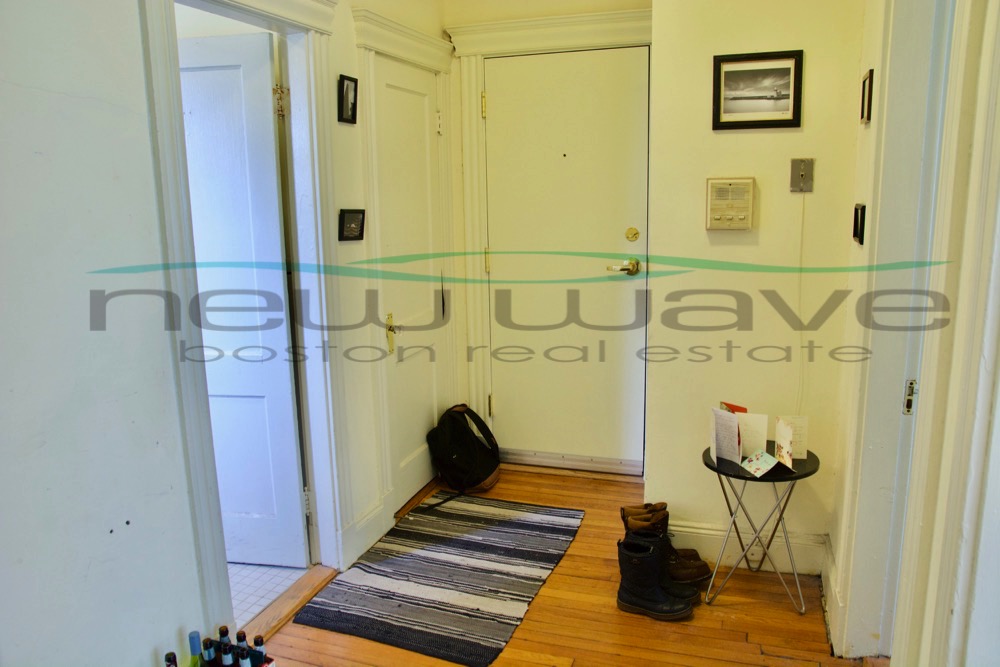 124 Peterborough St, Fenway