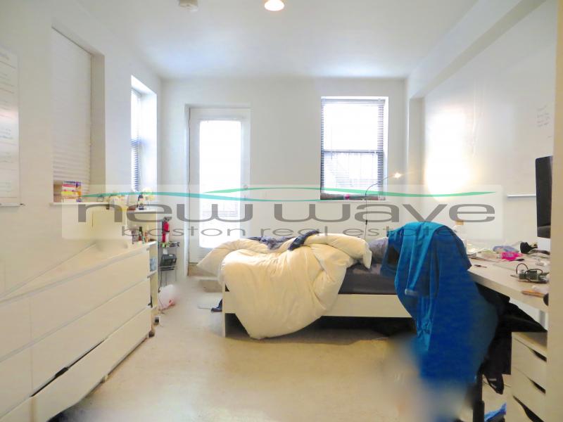 39 Saint Botolph St, Back Bay