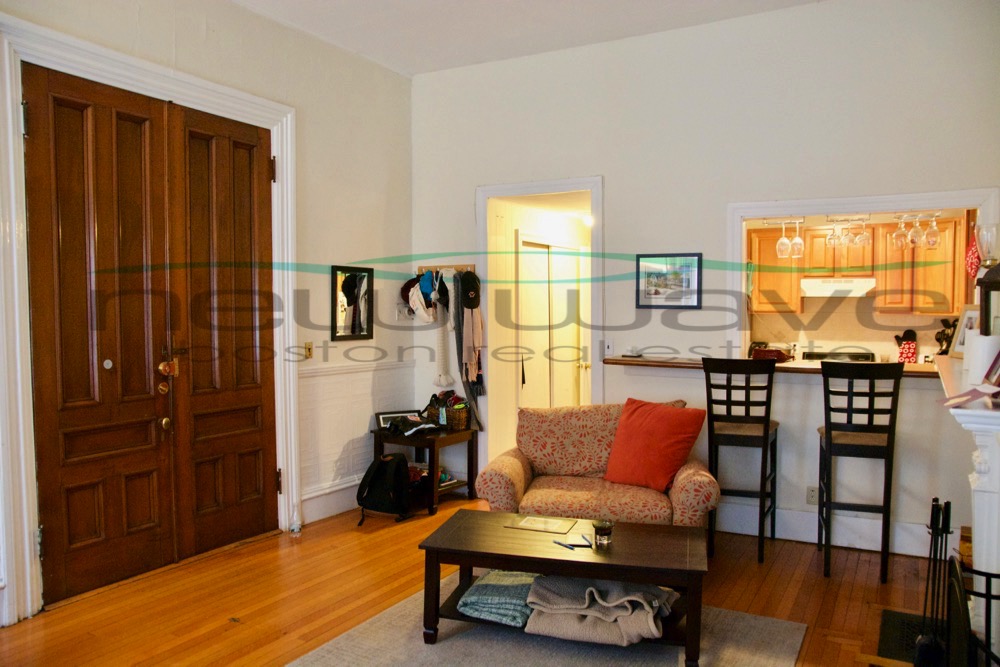 16 Hereford St, Back Bay