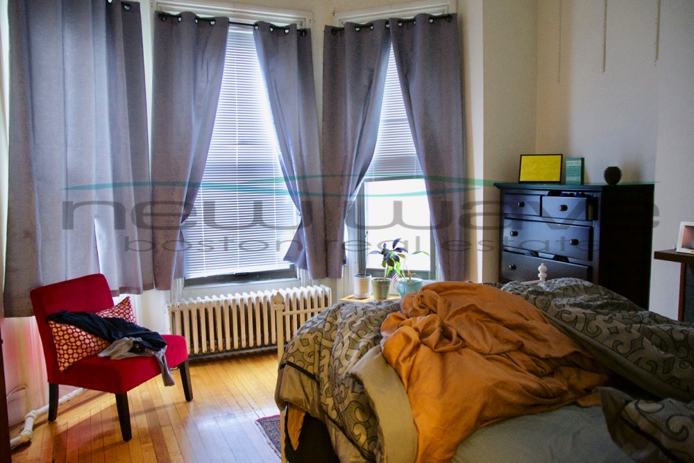 16 Hereford St, Back Bay