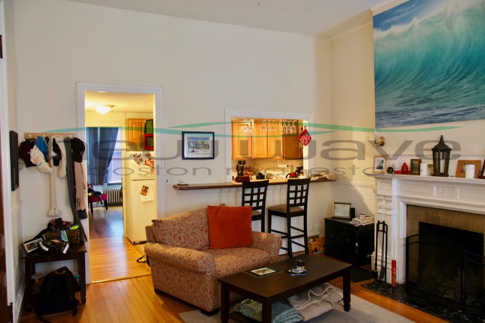 16 Hereford St, Back Bay