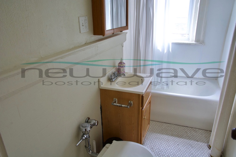 1163 Boylston St, Fenway