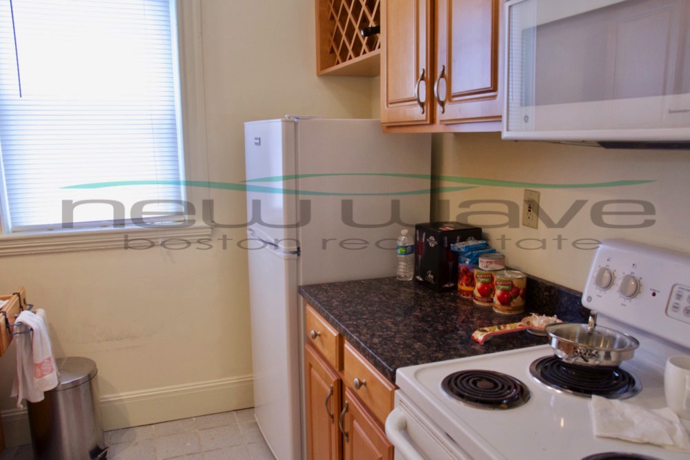 106 Queensberry St, Fenway