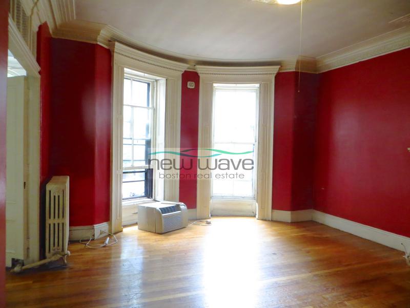 3 bed, 1 bath apartment for rent at 32 Worcester Sq Unit 2, South End — photo 8 of 9