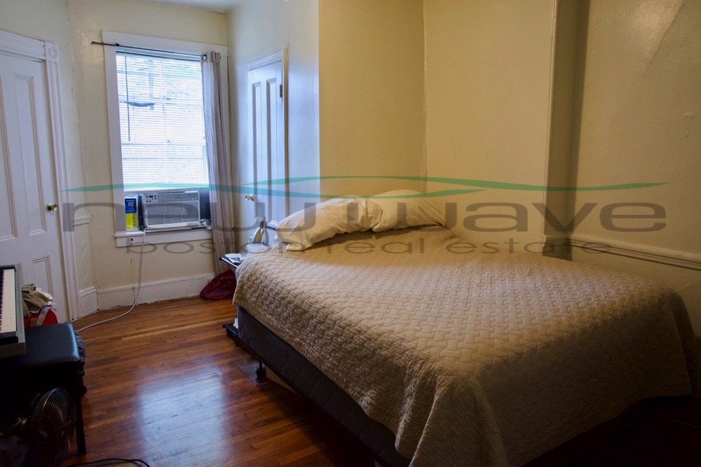 22 Saint Cyprians Pl, South End