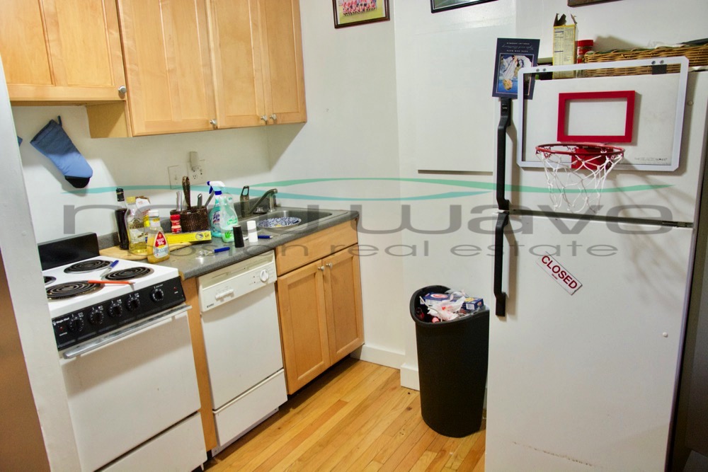 28 Cumberland St, Back Bay