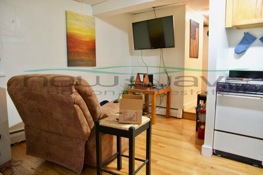 28 Cumberland St, Back Bay