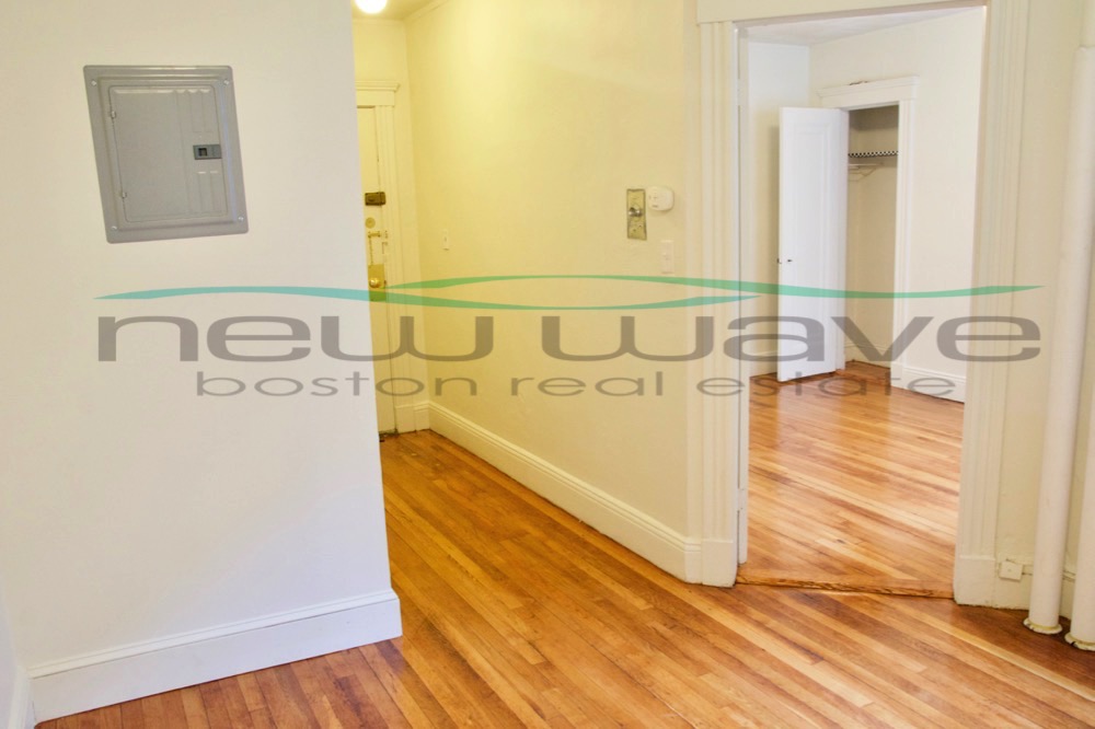 1191 Boylston St, Fenway