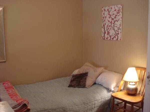 2 bed, 1 bath apartment for rent at 76 Phillips St Unit A, Beacon Hill — photo 6 of 6