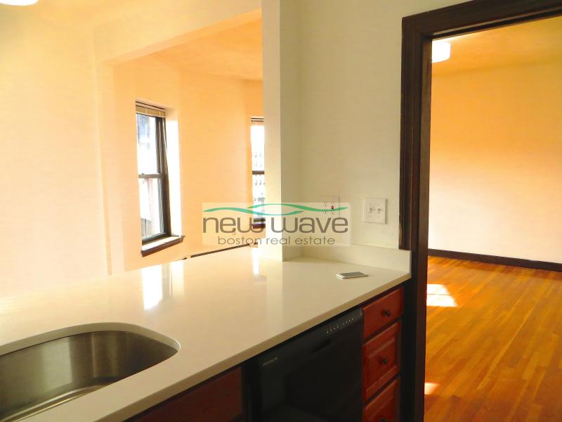 518 Massachusetts Ave, South End