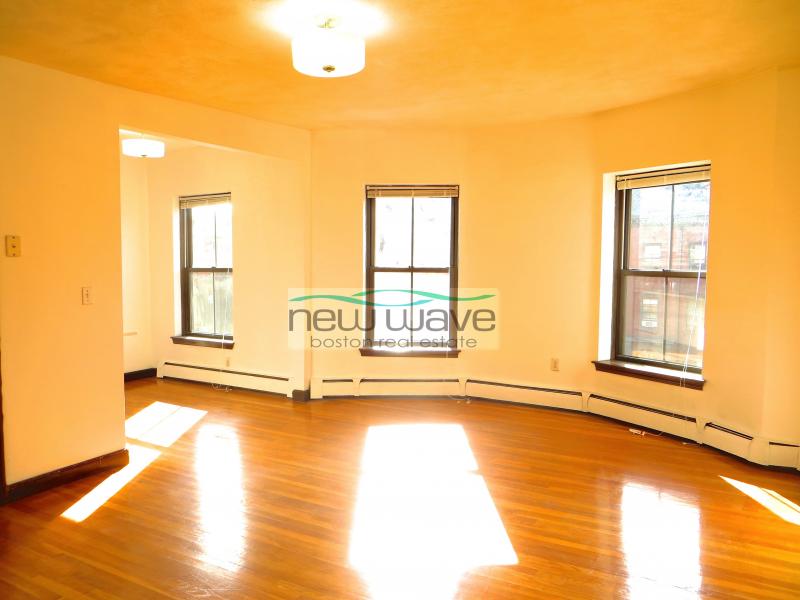 518 Massachusetts Ave, South End