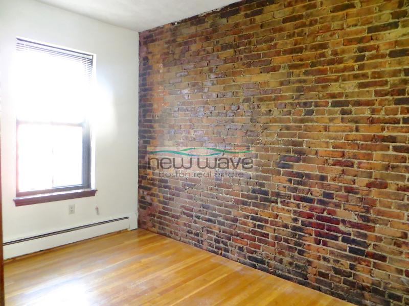 518 Massachusetts Ave, South End