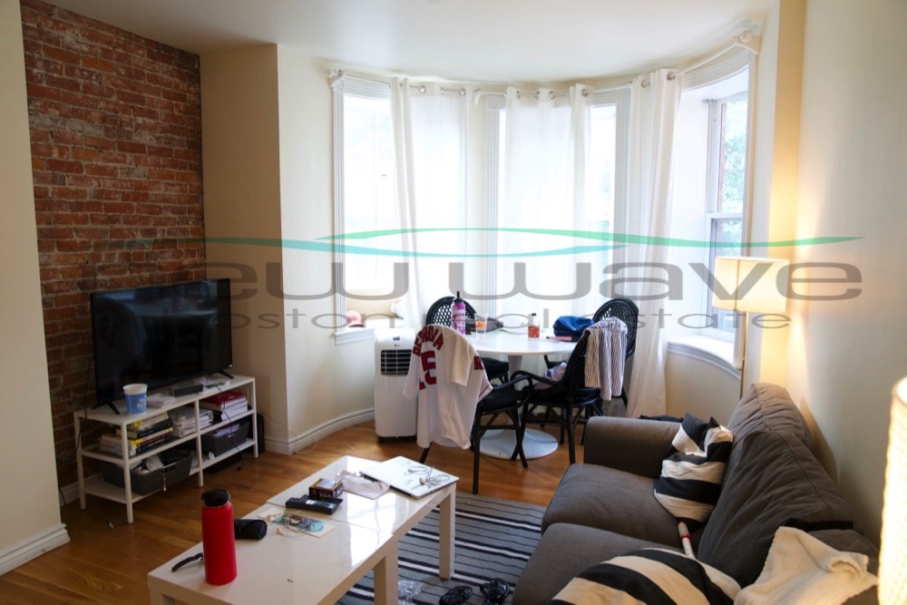 90 Saint Botolph St, Back Bay