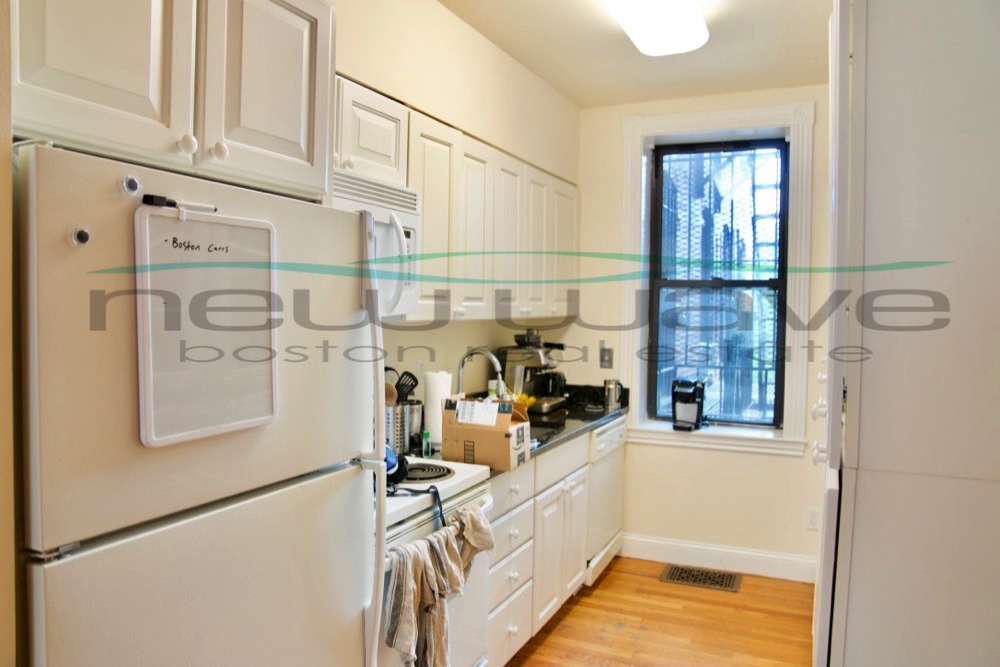 90 Saint Botolph St, Back Bay