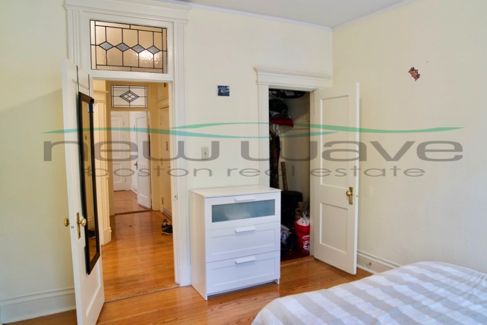 24 Queensberry St, Fenway