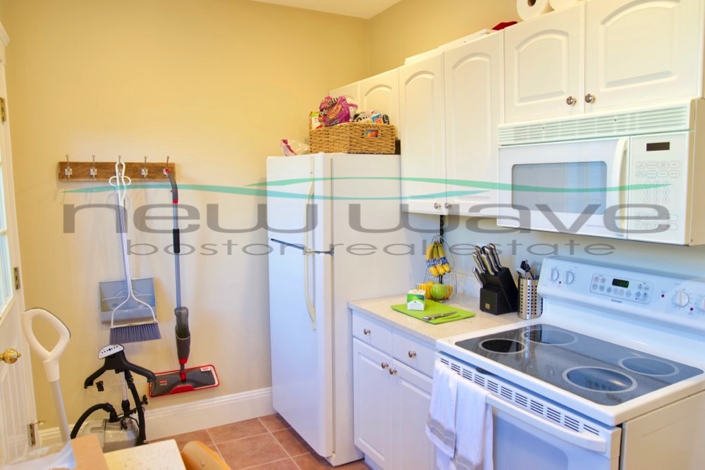 1109 Boylston St, Fenway