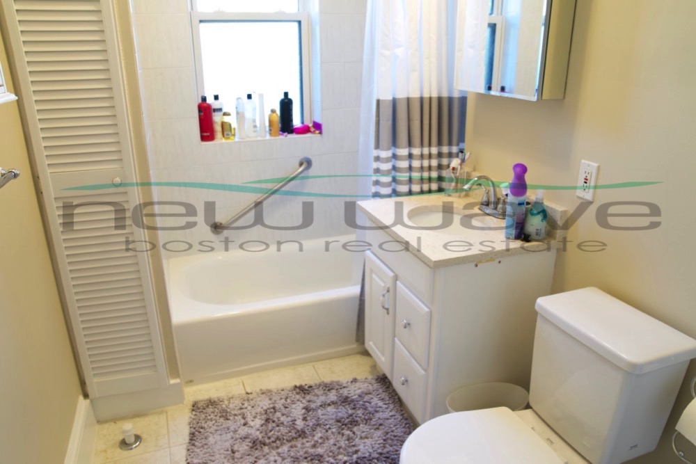 1109 Boylston St, Fenway