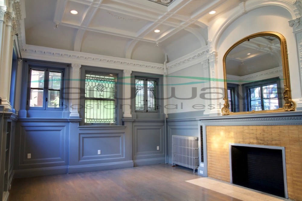 227 Newbury St, Back Bay