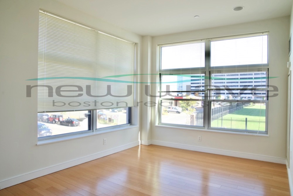 601 Albany St, South End