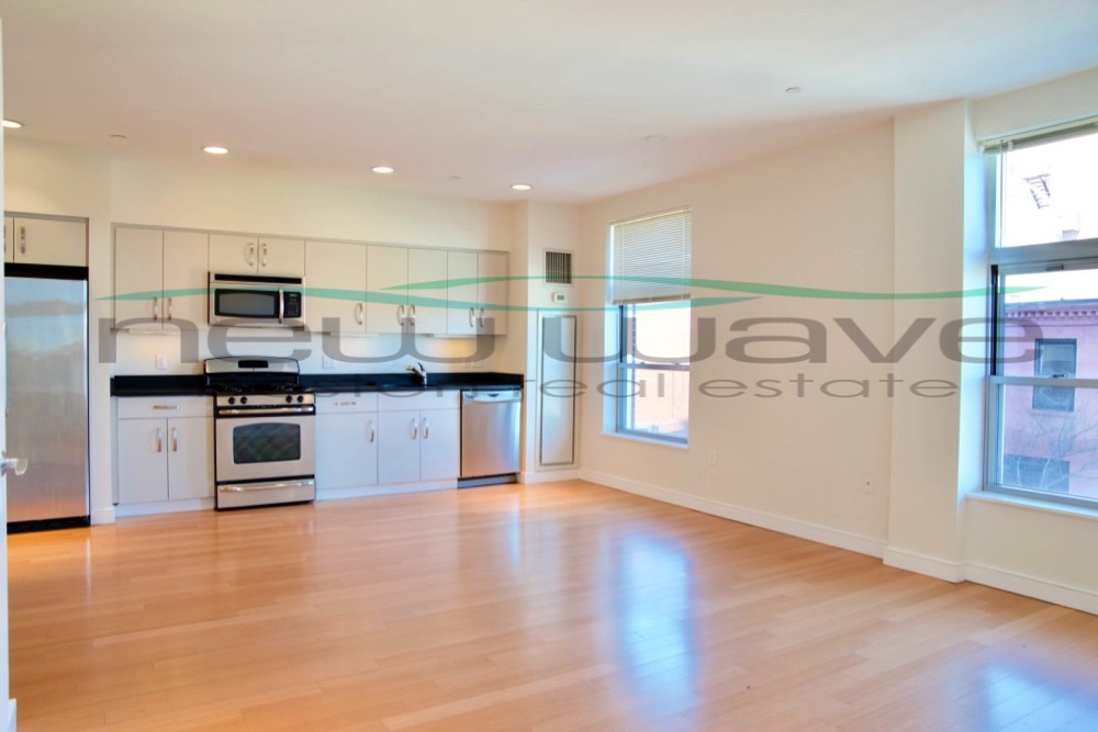 601 Albany St, South End