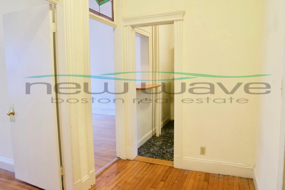 1 bed, 1 bath apartment for rent at 124 Peterborough St Unit 10, Fenway — photo 2 of 10