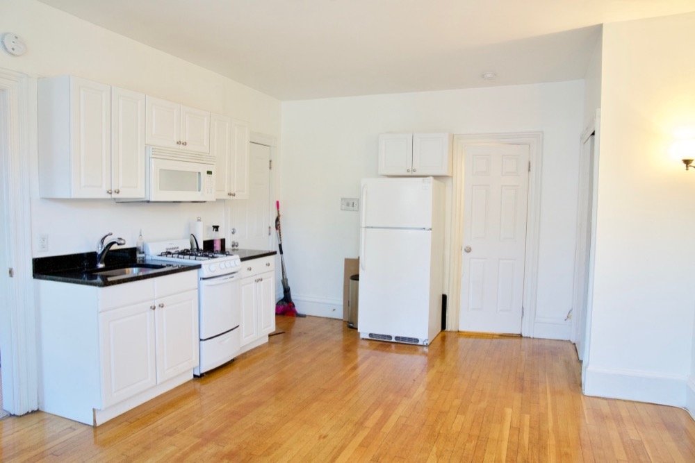 225 Newbury St, Back Bay