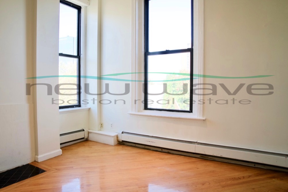 423 Shawmut Ave, South End