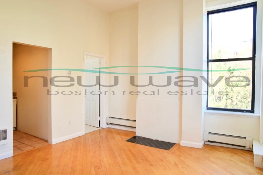 423 Shawmut Ave, South End