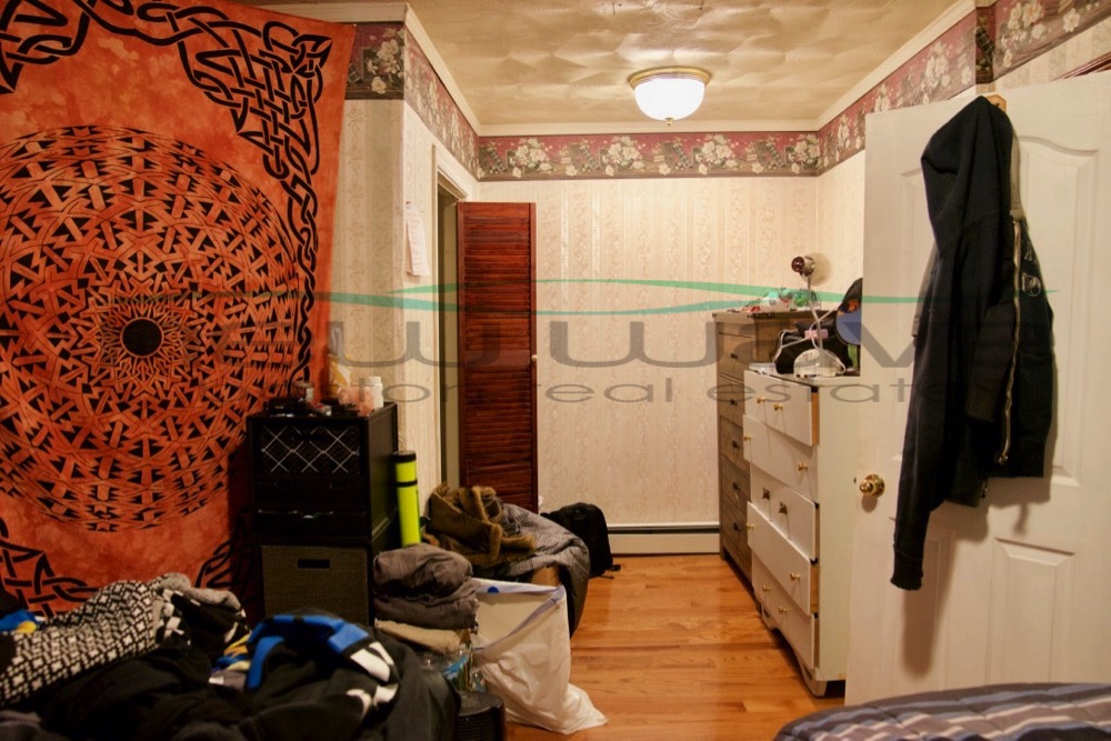 205 Hillside St, Mission Hill