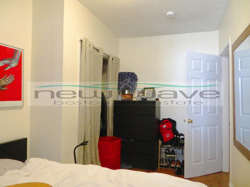 32 Edgerly Rd, Fenway