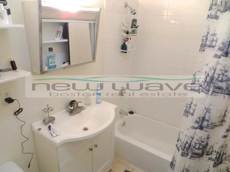 32 Edgerly Rd, Fenway