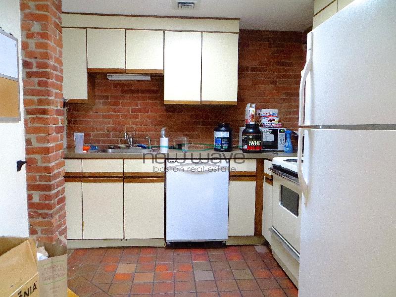 95 Gainsborough St, Fenway