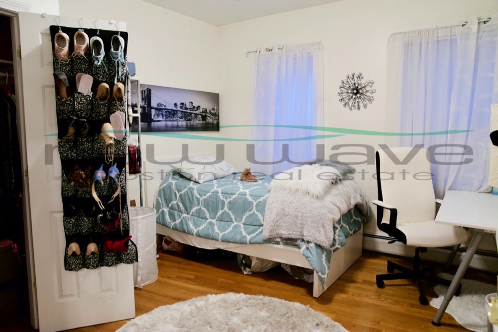 143 Hillside St, Mission Hill