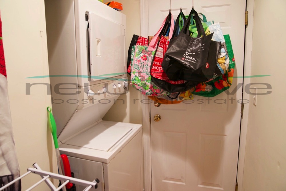 143 Hillside St, Mission Hill