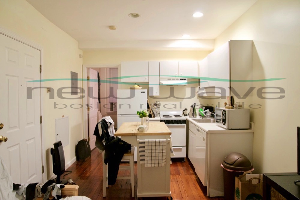 16 Russell St, Beacon Hill