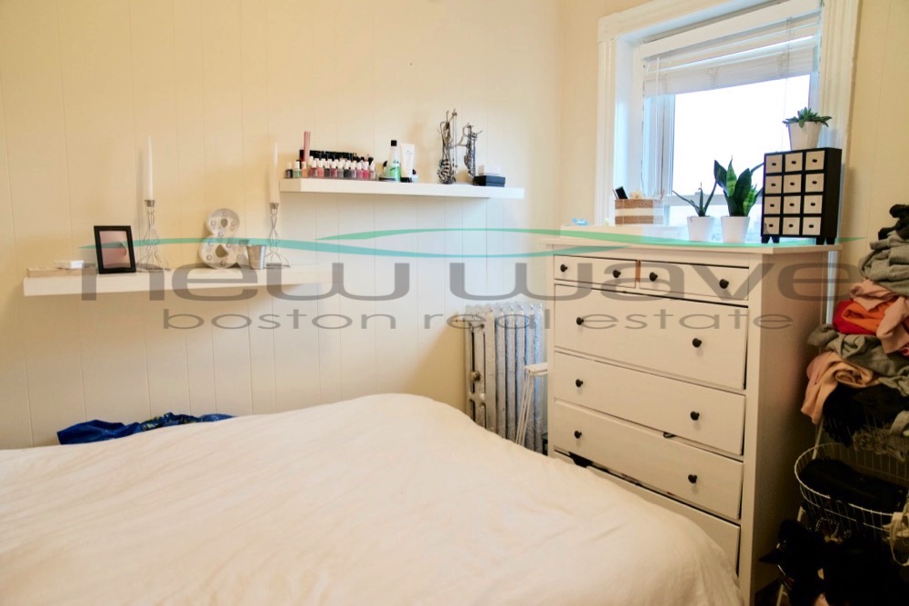 108 Myrtle St, Beacon Hill