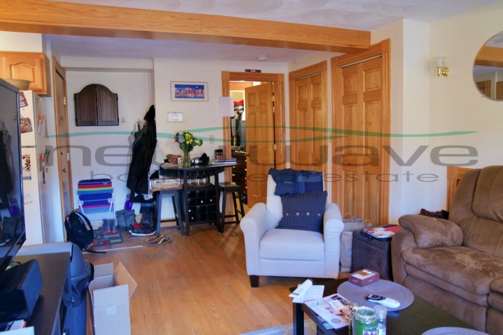 39 Charles St, Beacon Hill