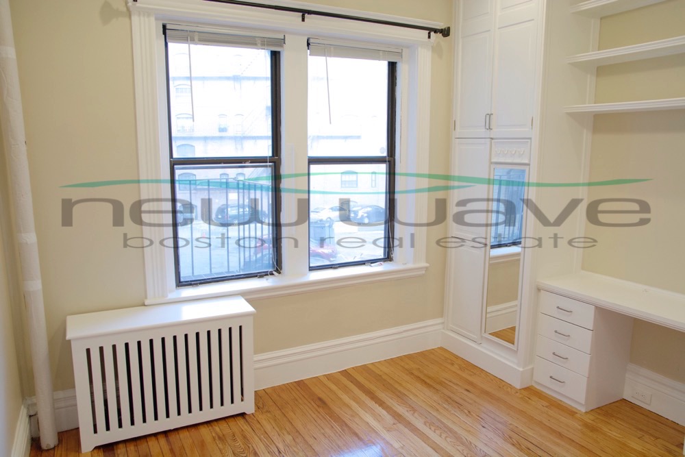 1 split bed, 1 bath apartment for rent at 64 Charlesgate Unit 59, Fenway — photo 6 of 15