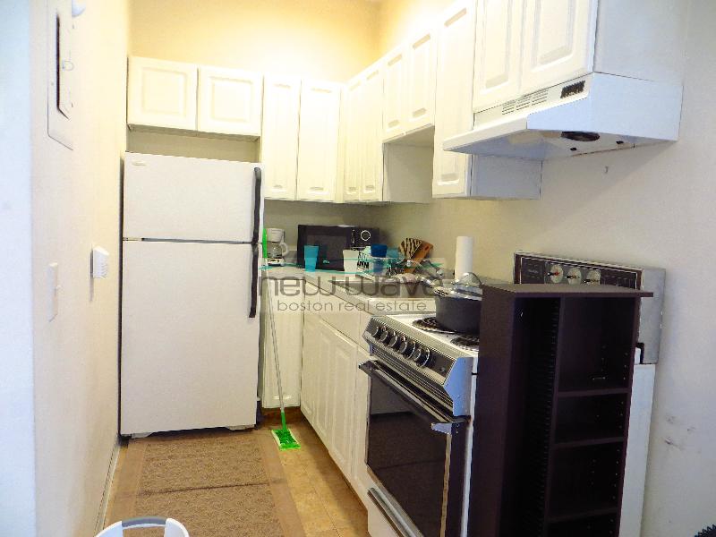 554 Massachusetts Ave, South End