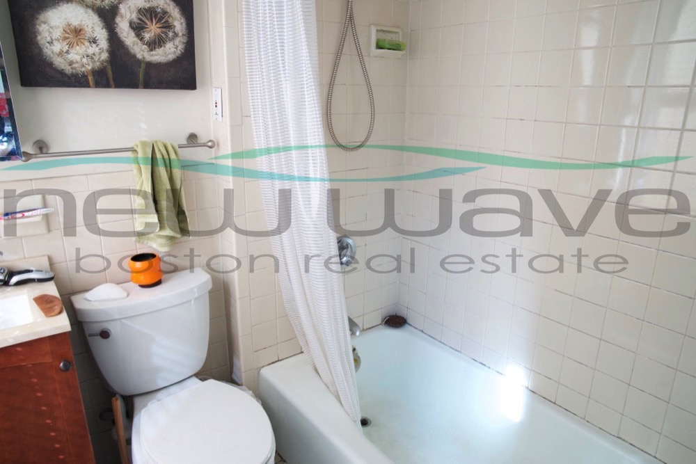 39 Charles St, Beacon Hill