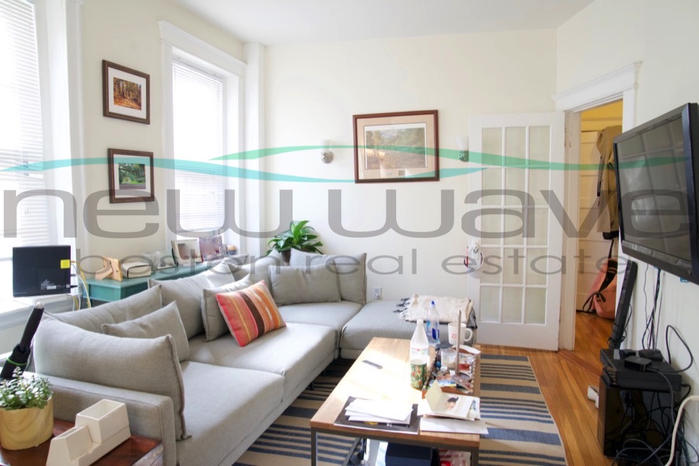 127 Myrtle St, Beacon Hill