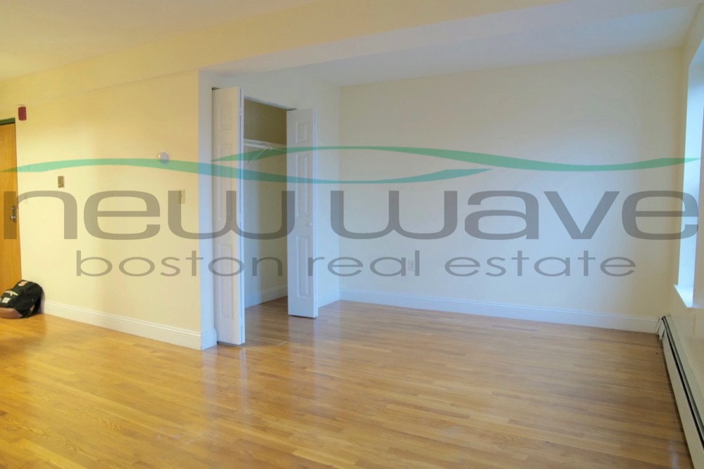 397 Massachusetts Ave, Roxbury