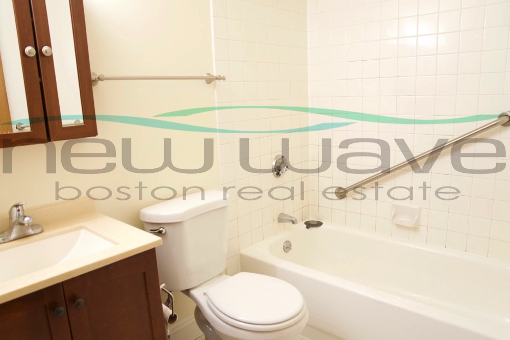 397 Massachusetts Ave, Roxbury