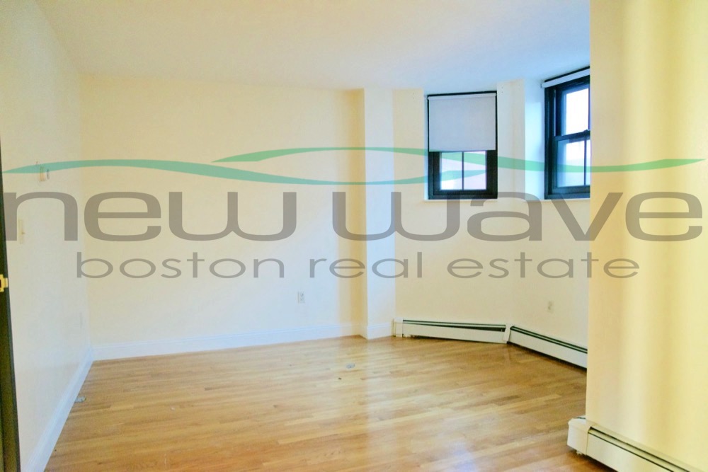 397 Massachusetts Ave, Roxbury