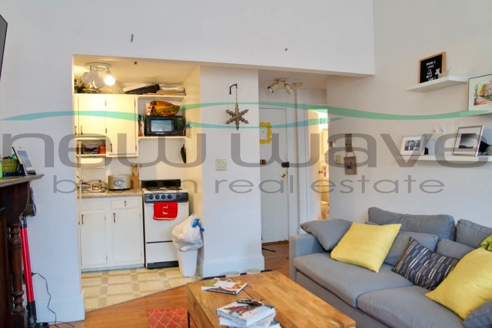 196 Saint Botolph St, Back Bay