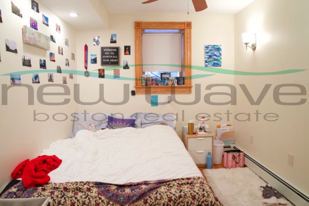 3 bed, 1 bath apartment for rent at 46 Garden St Unit 1R, Beacon Hill — photo 3 of 11