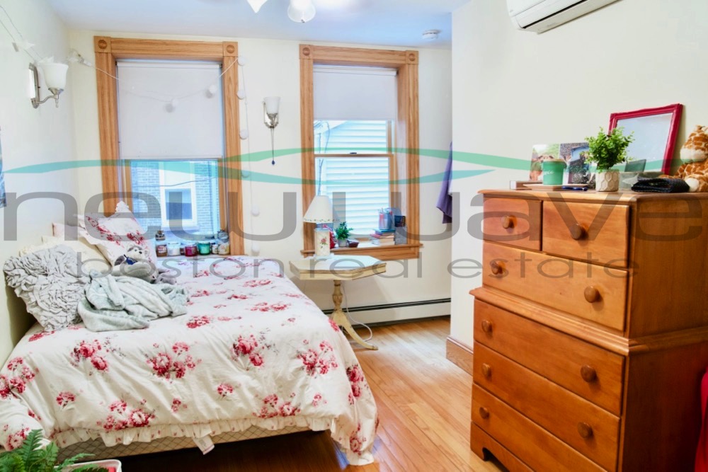 3 bed, 1 bath apartment for rent at 46 Garden St Unit 1R, Beacon Hill — photo 8 of 11